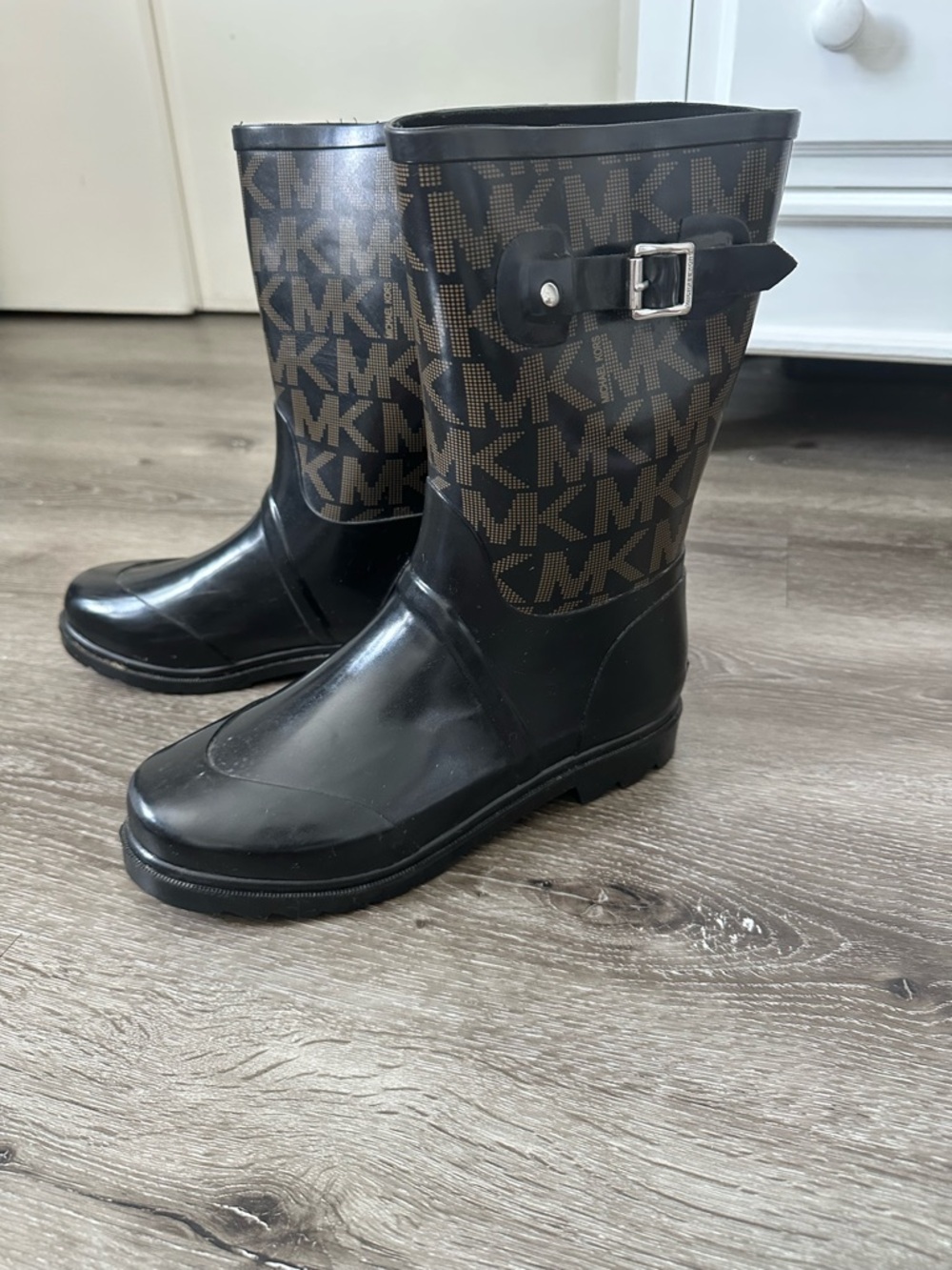 Women Michael Kors Black and Brown MK Logo Rain Boots - Picture 7 of 10